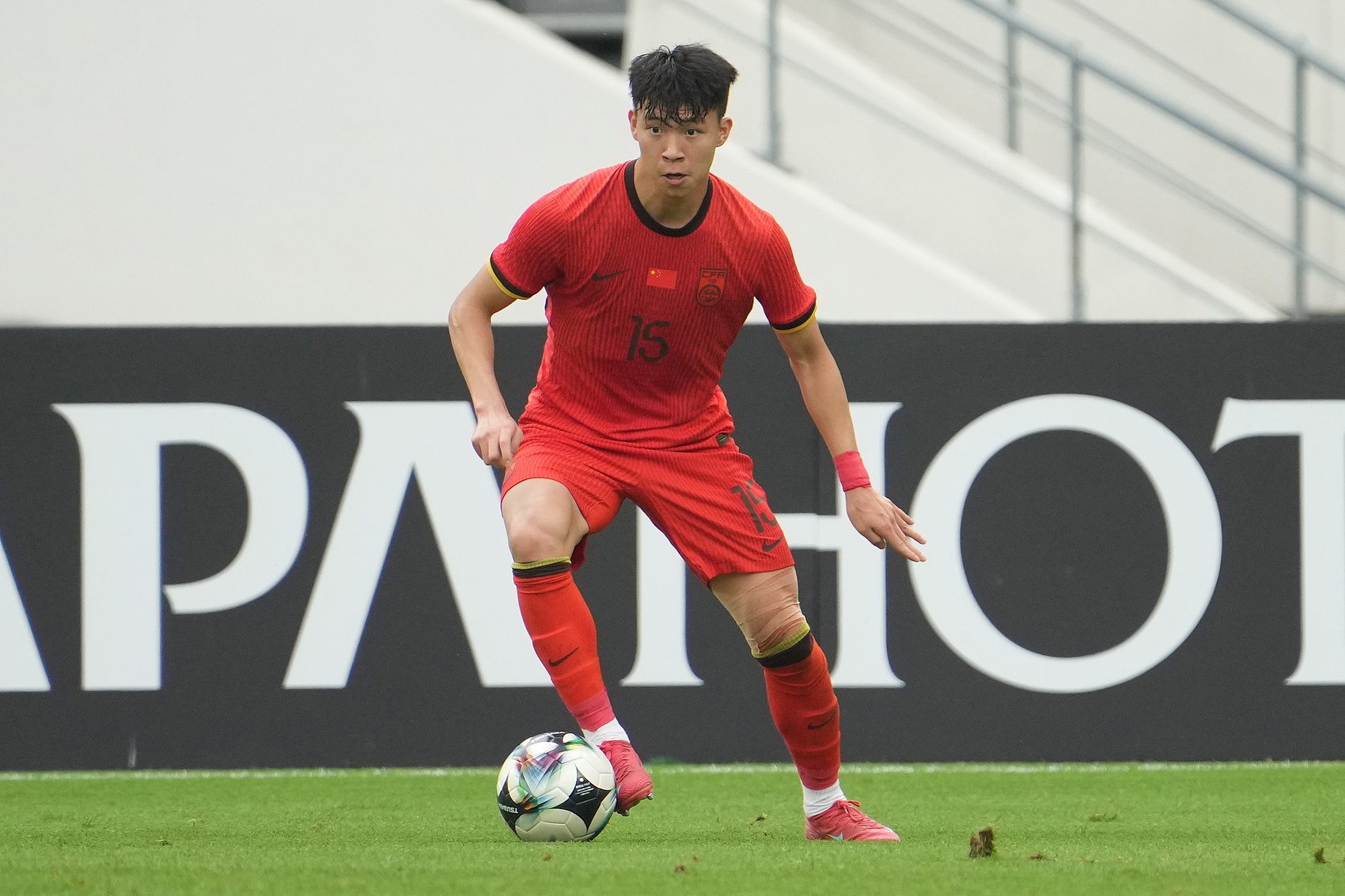 雷竞技官方网站-王钰栋谈留洋：有机会未来还是希望能出去看看，我哪儿都想去