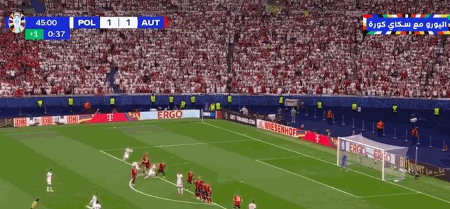 1718988652002039818.gif 任意球.gif